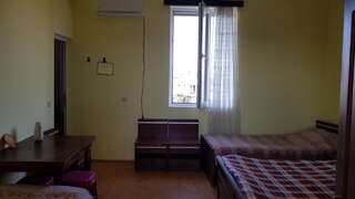 Отель Hotel Resanda Кобулети Классический четырехместный номер-1