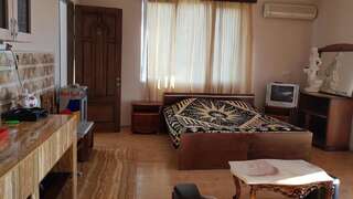 Отель Hotel Resanda Кобулети Семейный люкс-1